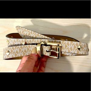 Michael Kors belt